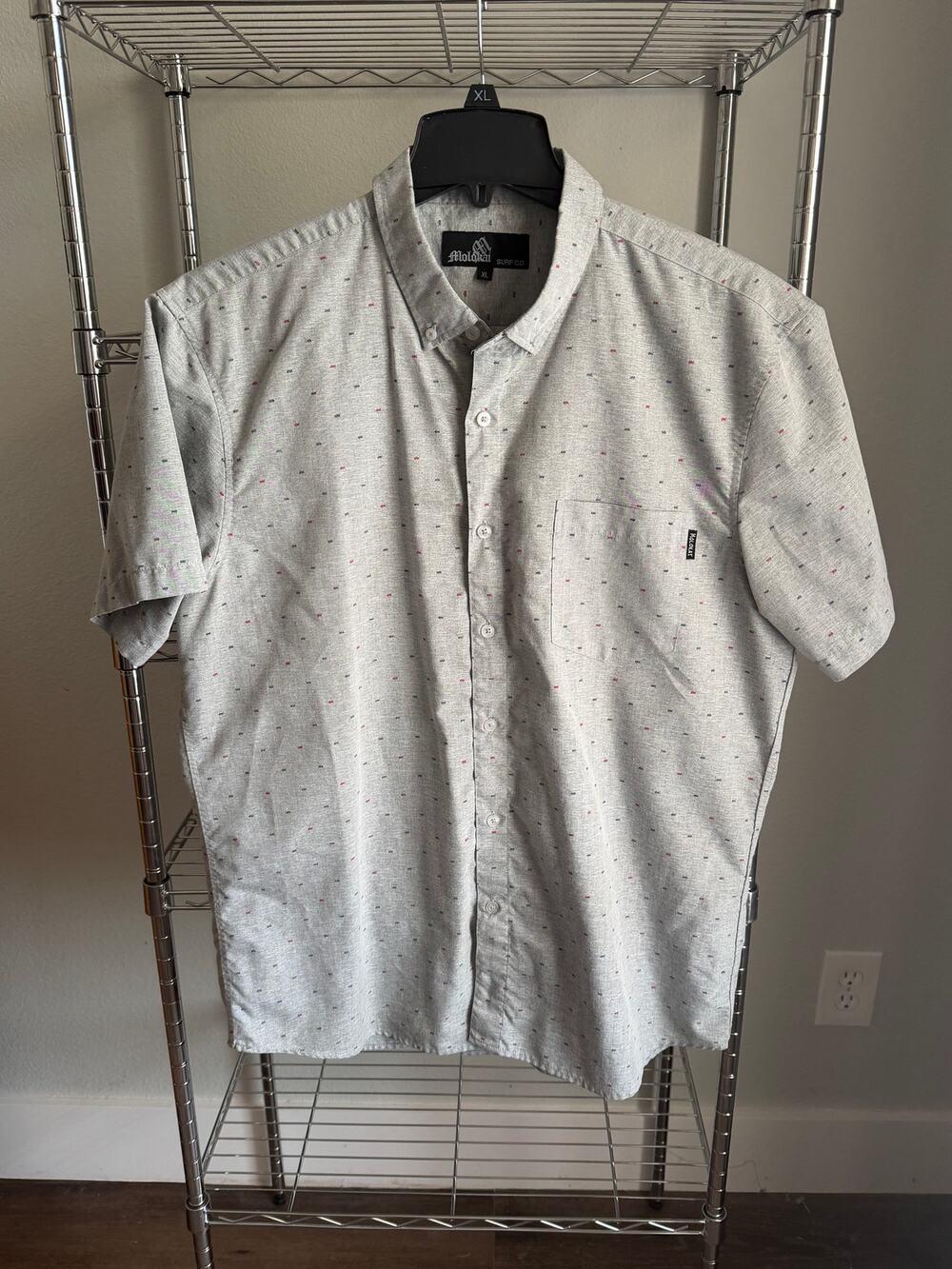 Molokai Surf Co Mens XL Gray Short Sleeve Fish/Arrow Print